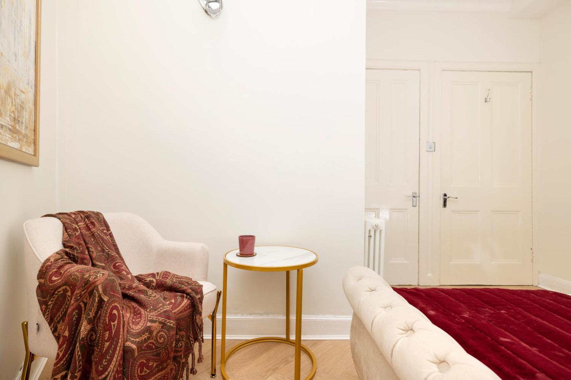 Joivy Modern Flat In City Centre - For Up To 3 Guests Apartamento Edimburgo Exterior foto